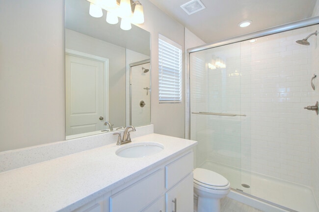 Building Photo - 63 N Veranda Ct