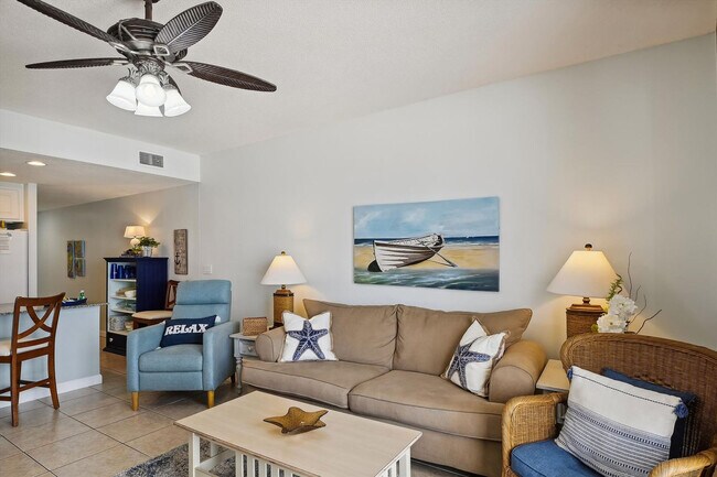 Building Photo - 12011 Front Beach Rd