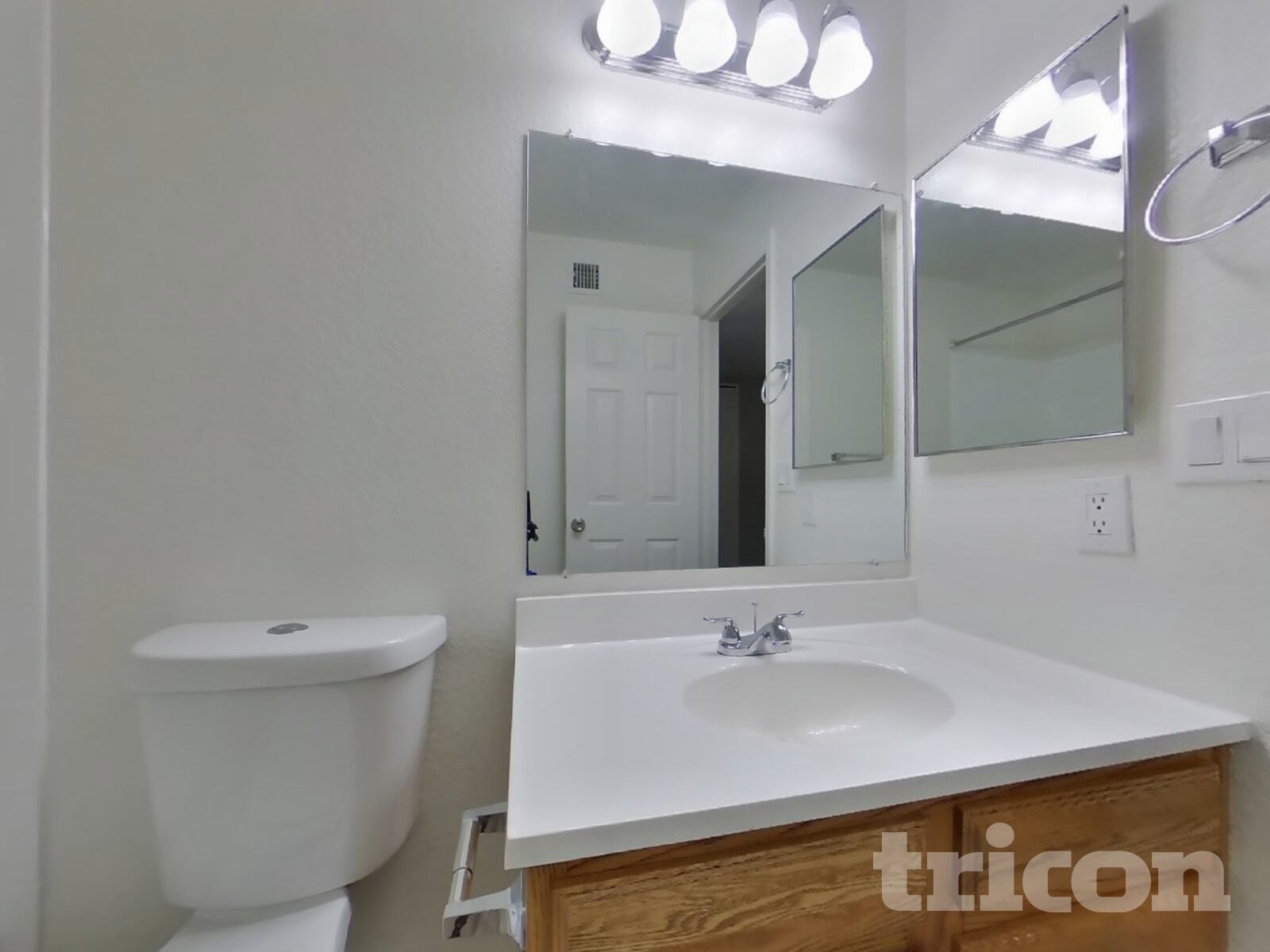 Building Photo - 7310 E Dewan Cir