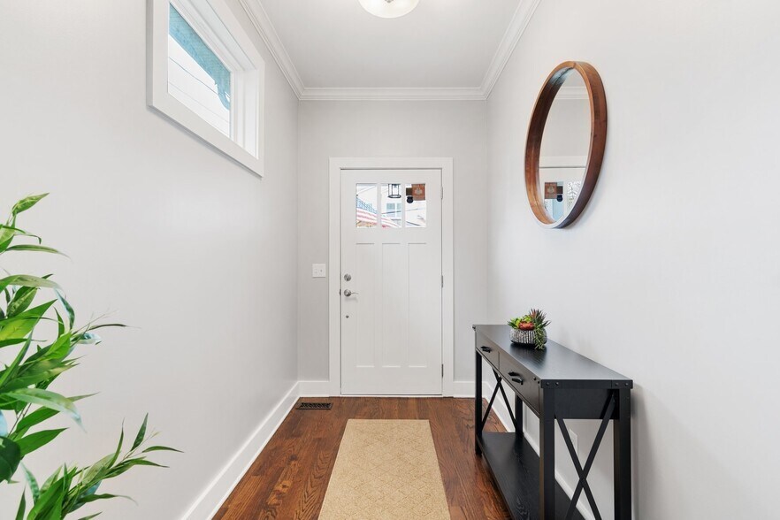 Building Photo - 223B Orlando Ave