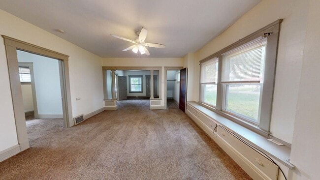 Primary Photo - 3339 W.84th