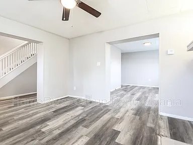 Building Photo - 2712 Versailles Ave