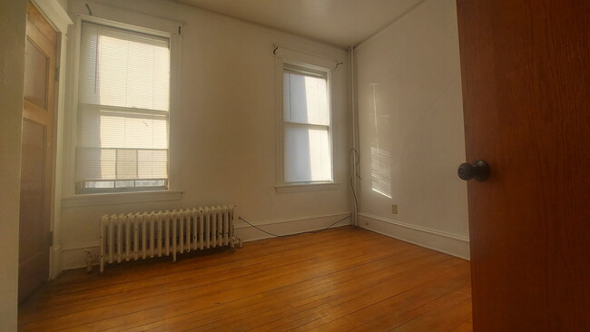 Building Photo - Prairie Rose Estate