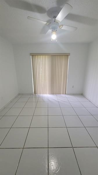 Building Photo - 6882 NW 173rd Dr