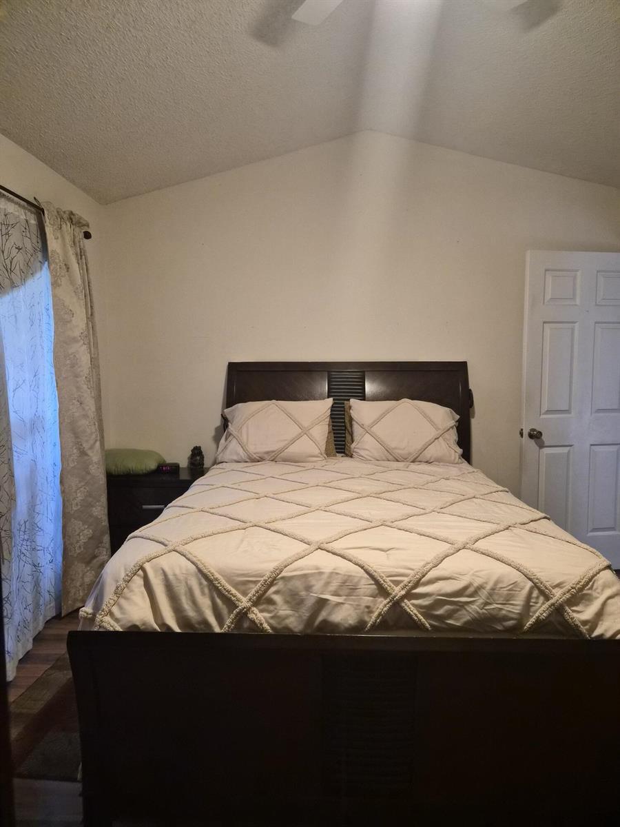 Building Photo - 80 Via de Casas Norte