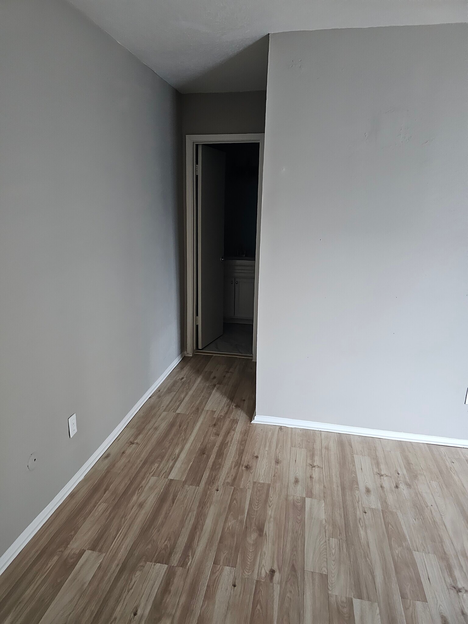 Building Photo - 10603 S Wilcrest Dr