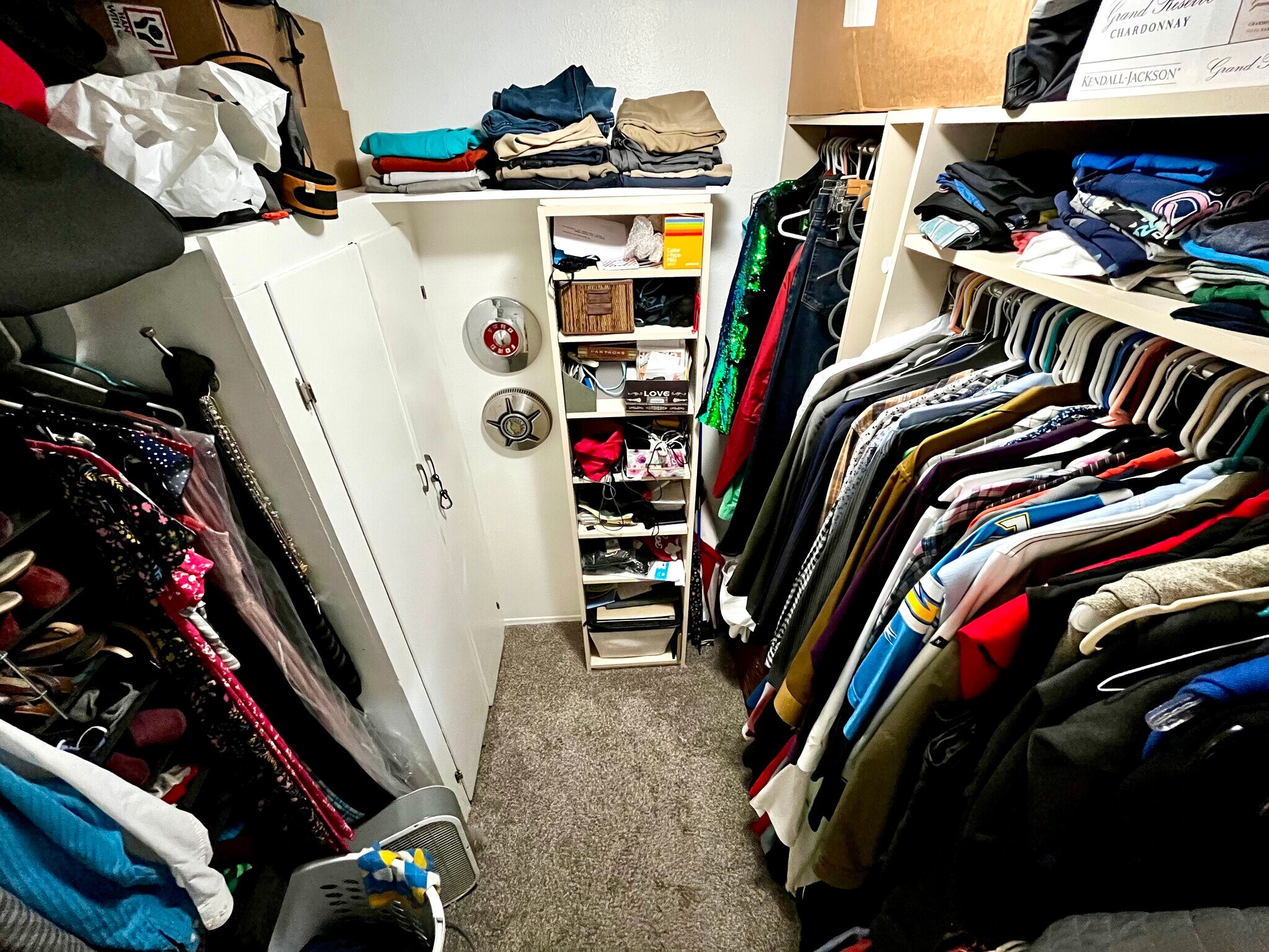 Primary closet (walk-in side) - 6824 Hyde Park Dr