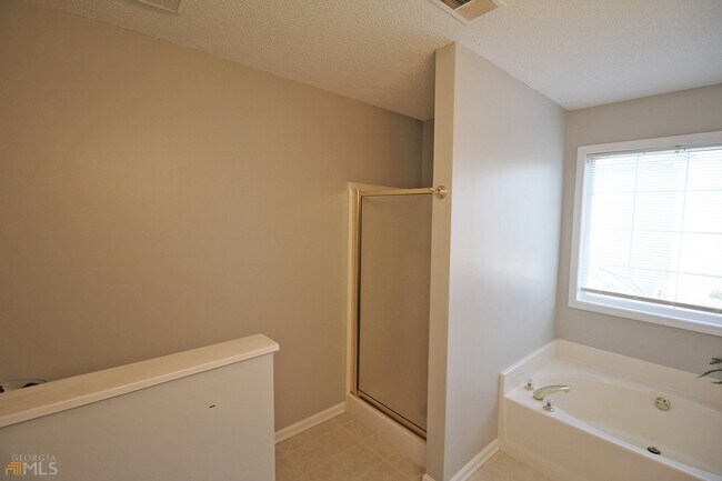Building Photo - 2694 Chadwick Ln NW