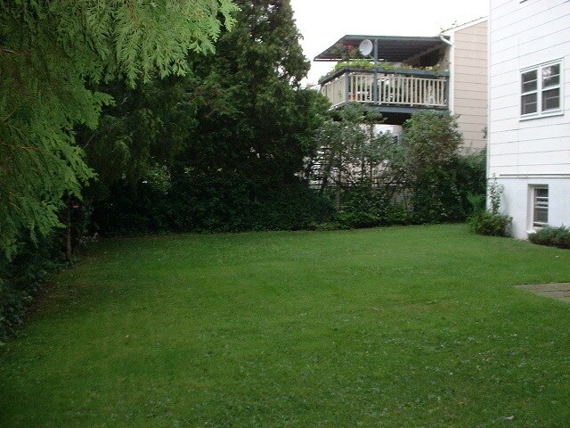 Backyard to enjoy - 26 S Dutcher St