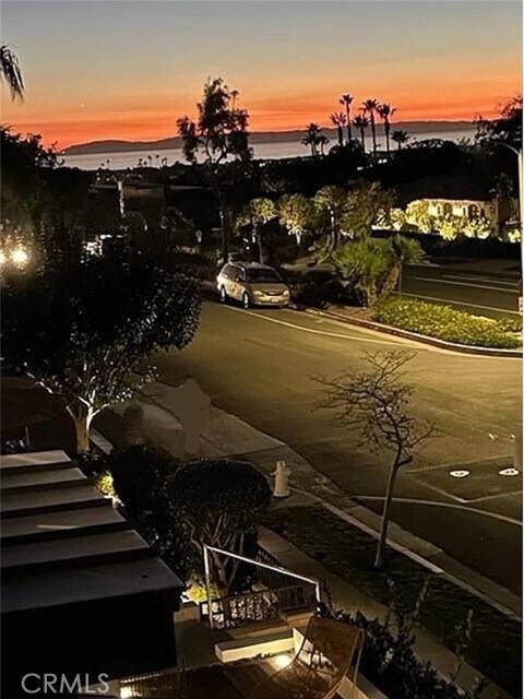 Building Photo - 504 Avocado Ave