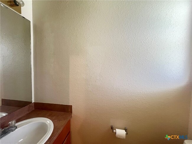 Building Photo - 4413 Abigail Dr