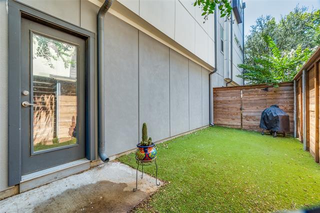 Building Photo - 5608 Lindell Ave