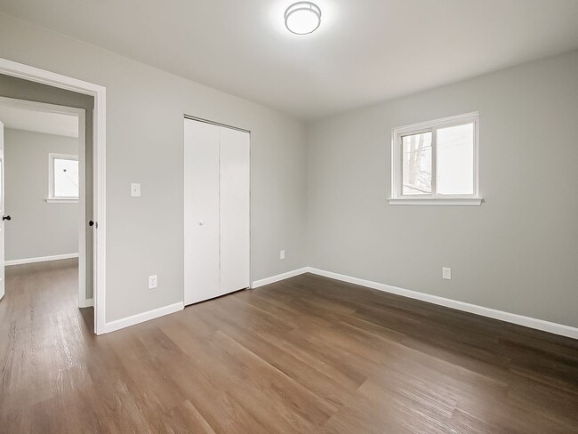 Building Photo - AVAILABLE NOW! Charming 3-Bed Home with Spacious Yard in Van Buren Township