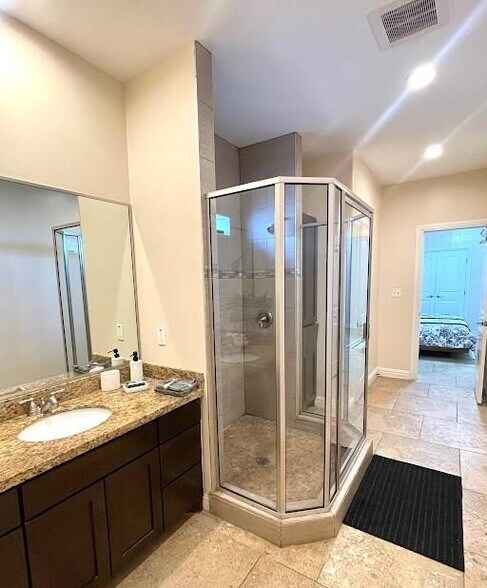 Building Photo - 1849 Utb Ln