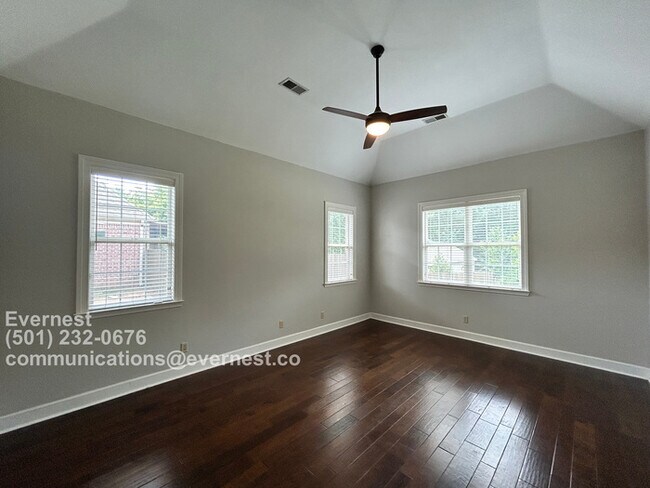 Building Photo - 9501 William Little Dr