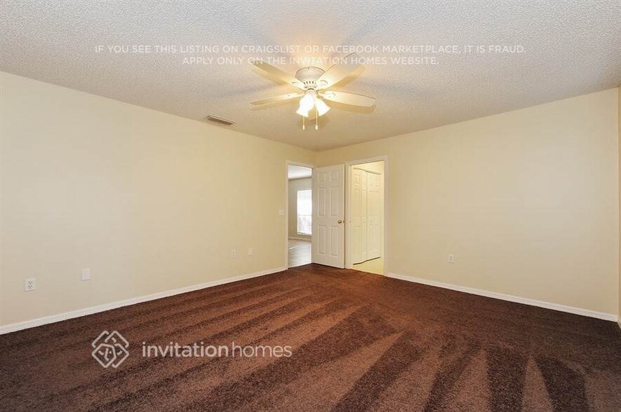 Building Photo - 1806 Suzanne Ln