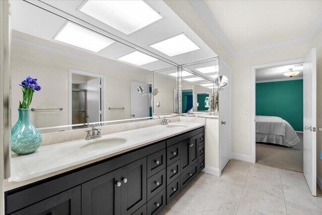 Building Photo - 2908 Banyan Blvd Cir NW