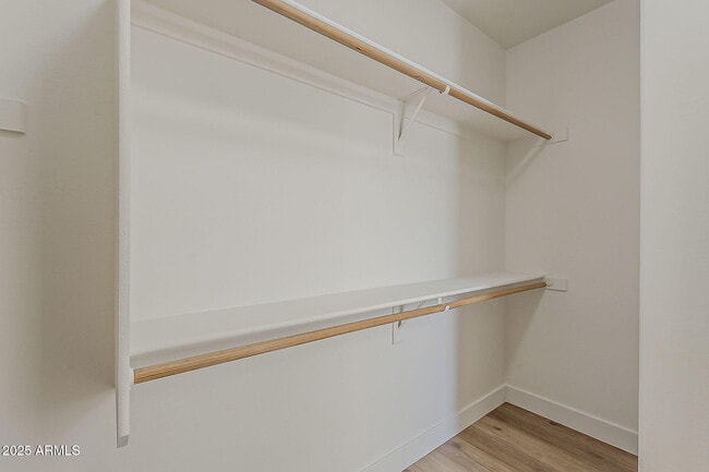 Building Photo - 3877 S Coach House Dr