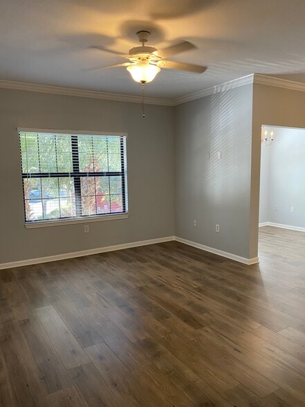 Entrance View to Living Room - 2279 Portofino Pl