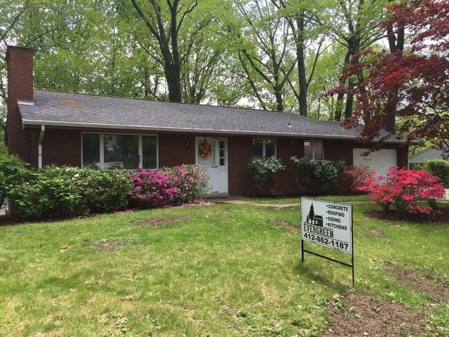 Building Photo - 2 Bed 3 Bath Single Family Home For Rent i...