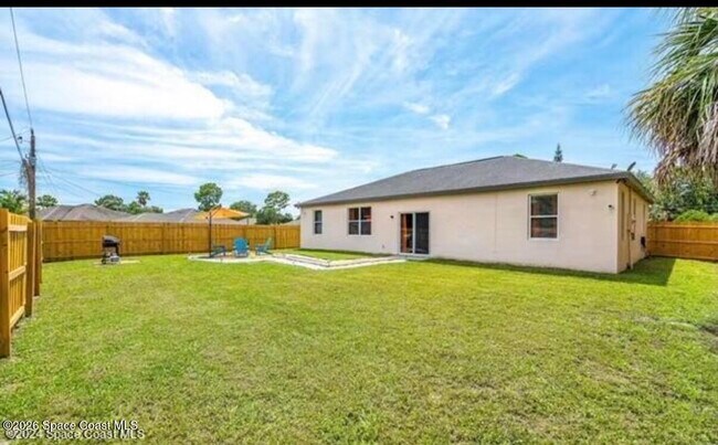 Building Photo - 463 Eldron Blvd NE