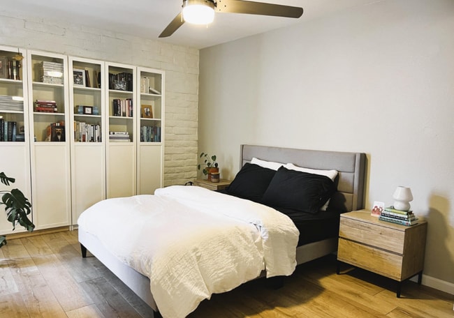 Building Photo - Stylish Arcadia Lite Living with Vintage C...