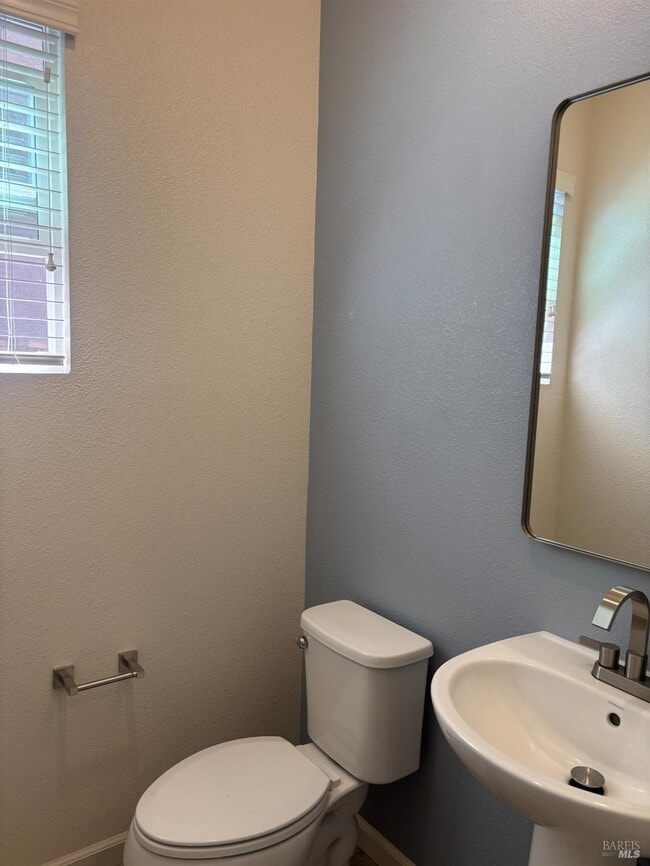 Building Photo - 5558 Kennedy Pl
