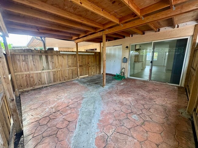 Building Photo - 3662 SW 59th Ave