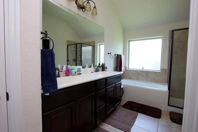 Building Photo - 20627 White Hyacinth Dr