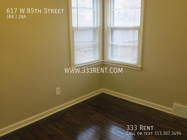 Building Photo - 617 W 85th St
