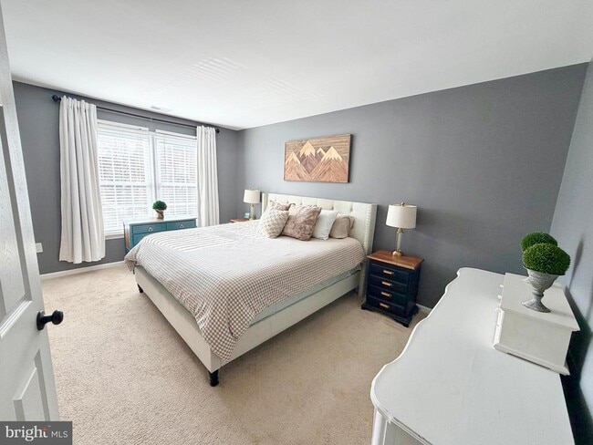 Building Photo - 46756 Woodmint Terrace