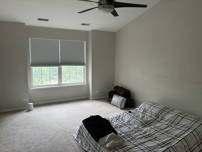 Building Photo - 782 Thornbury Ct