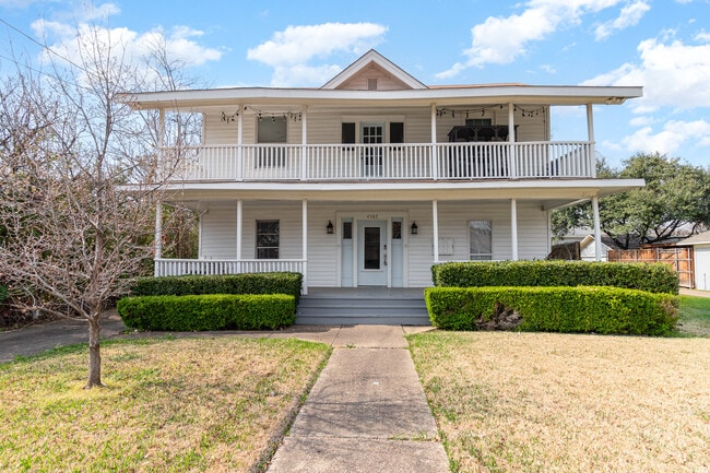 Primary Photo - 4505 Worth St