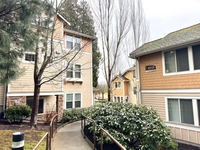 Building Photo - 8535 Avondale Rd NE