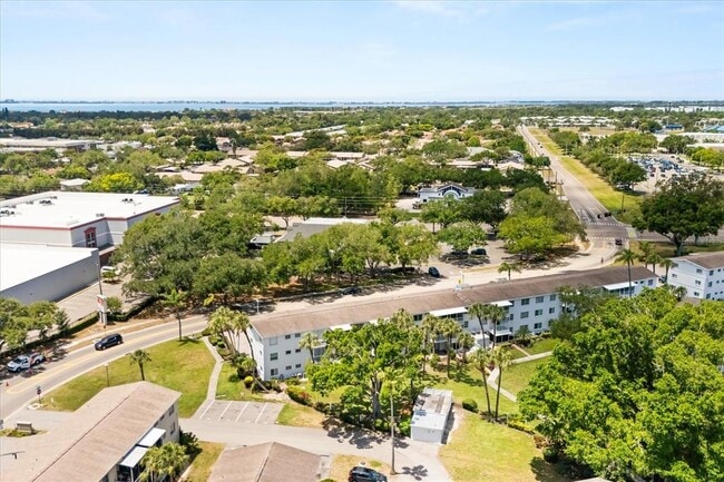 Building Photo - 2425 Flamingo Blvd