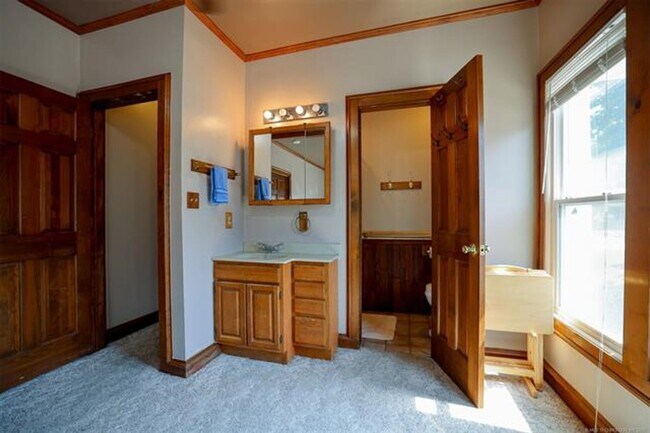 Building Photo - Charming 1920s Midtown bungalow with lots of space and character