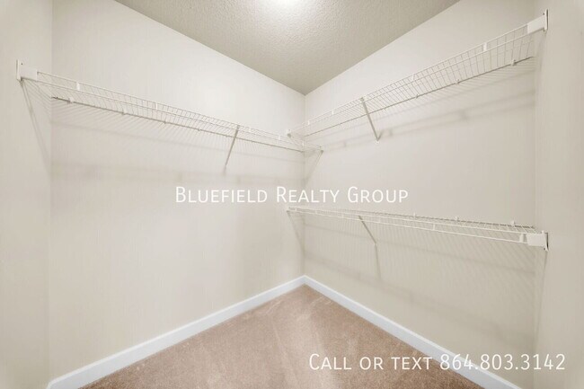 Building Photo - 562 Wesberry Cir
