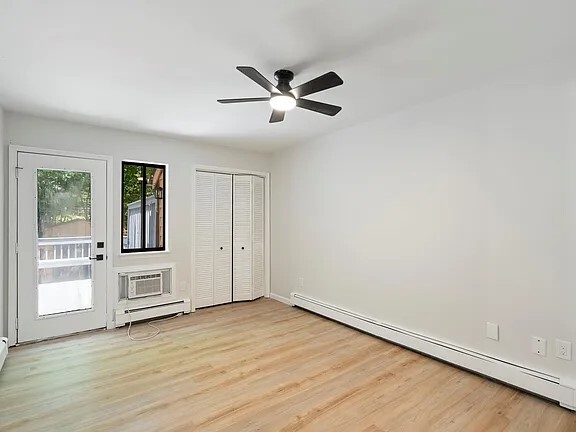 Building Photo - 38 Meadowlark Ln