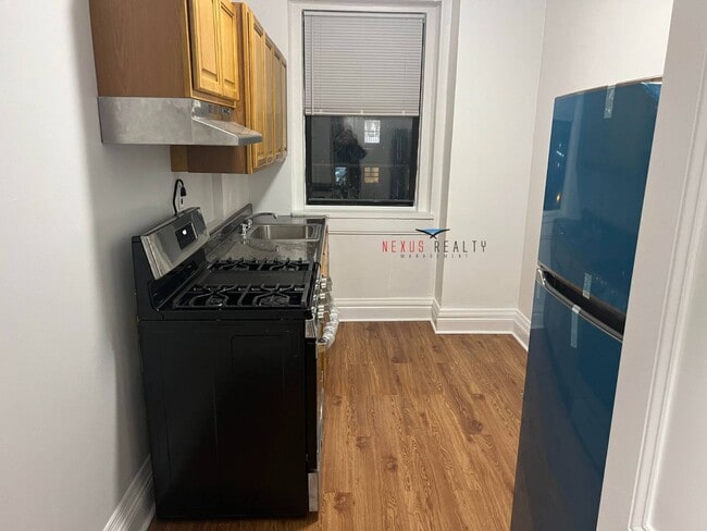 Building Photo - 37-58-58 86th St