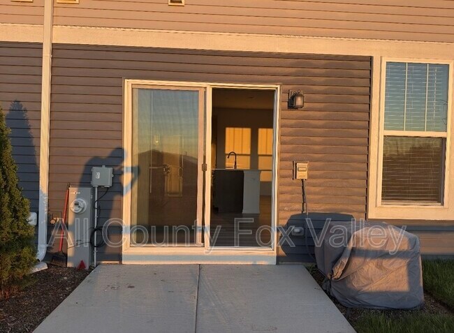 Building Photo - 1135 White Oak Cir