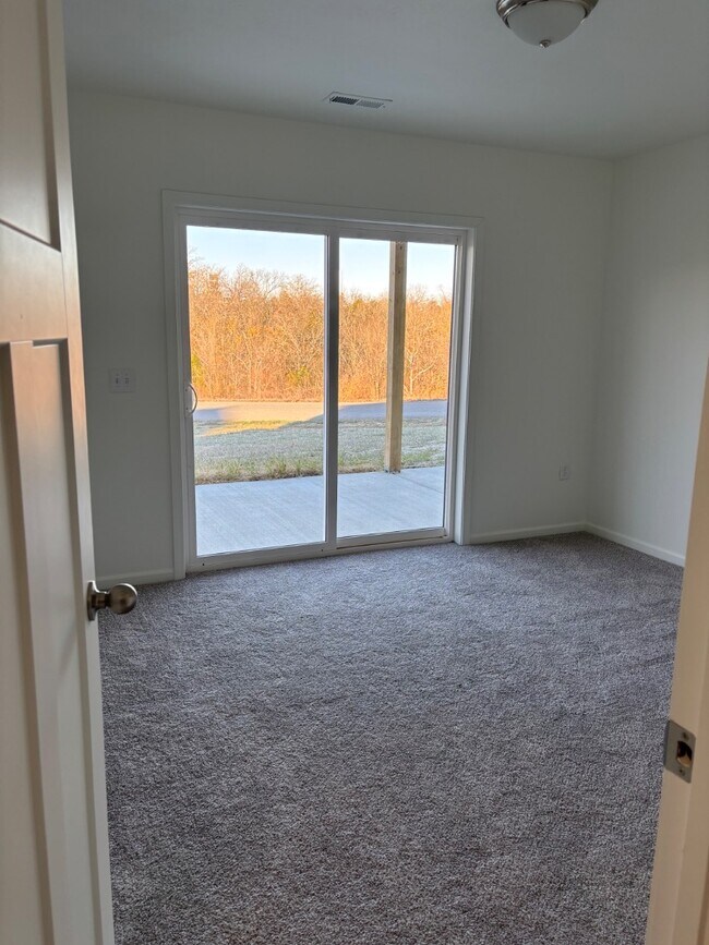 Building Photo - 124 E Sunset Cove Ln