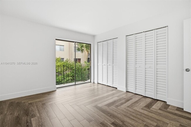 Building Photo - 6850 NW 173rd Dr