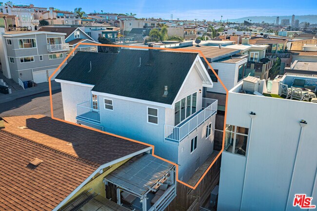 Building Photo - 1125 Manhattan Ave