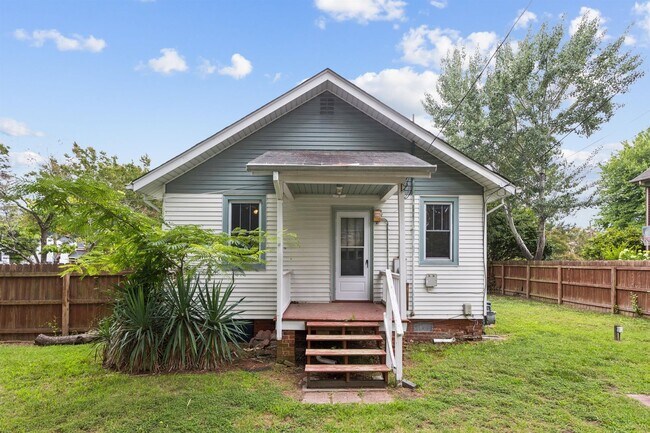 Building Photo - 3BR/1.5BA Rancher in Hampton, VA