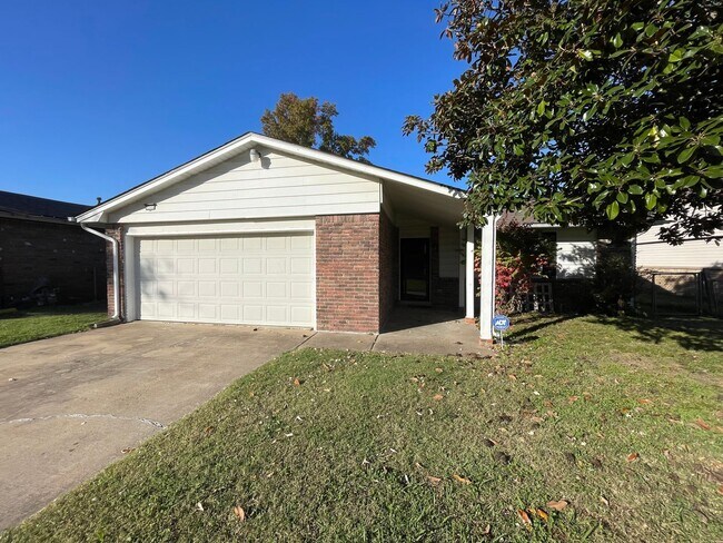 Primary Photo - Beautifully Maintained Single-Level Home