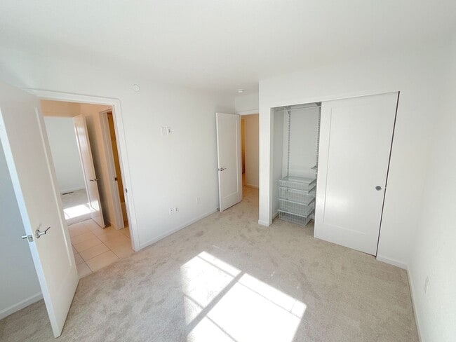 Building Photo - 3 Bedroom Townhome Available Near Voyager Pkwy & Interquest Pkwy!