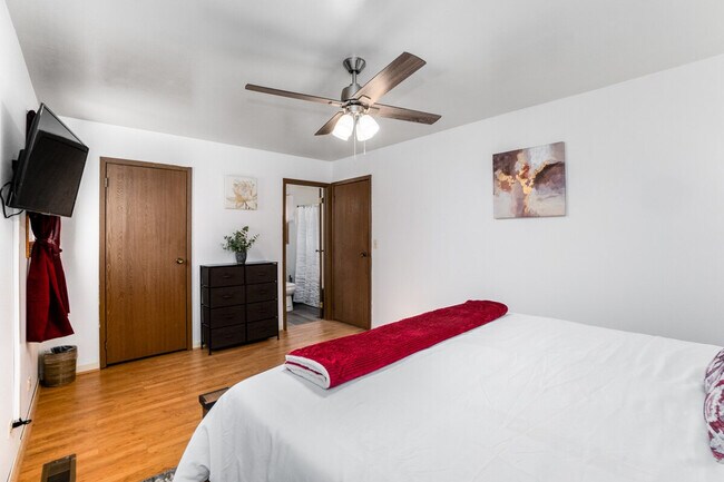 Building Photo - 1420 Auburn Ave