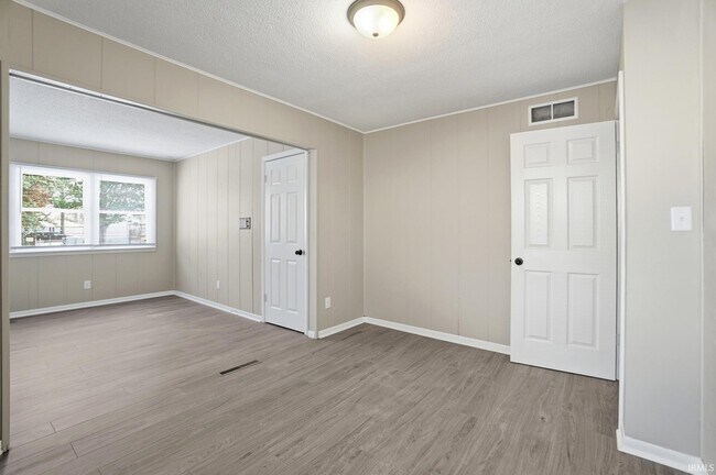 Building Photo - 4120 Kentland Ave