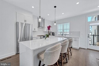 Building Photo - 1249 Northside Park Blvd