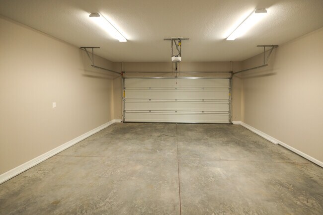 Building Photo - 5804 Rain Cloud Rd